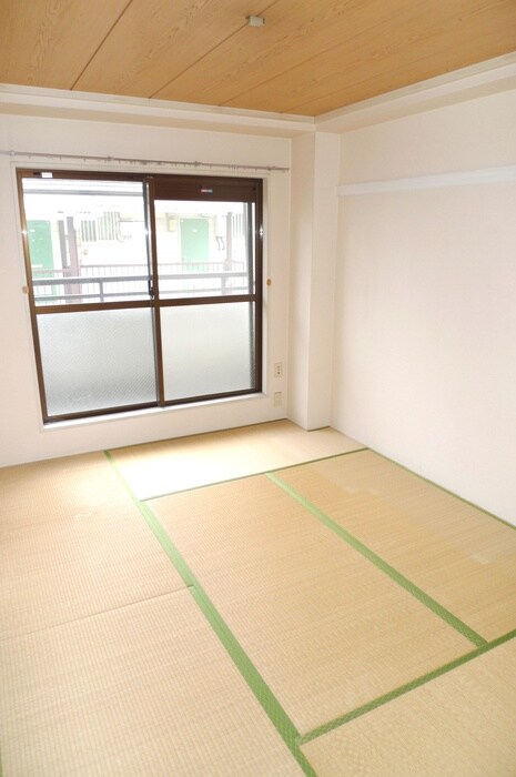 物件内観写真6　(居室)