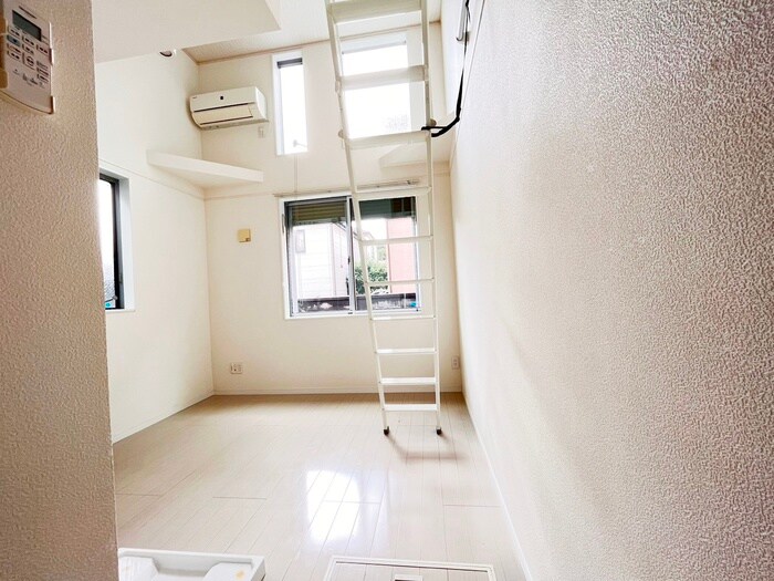 物件内観写真9　(居室)