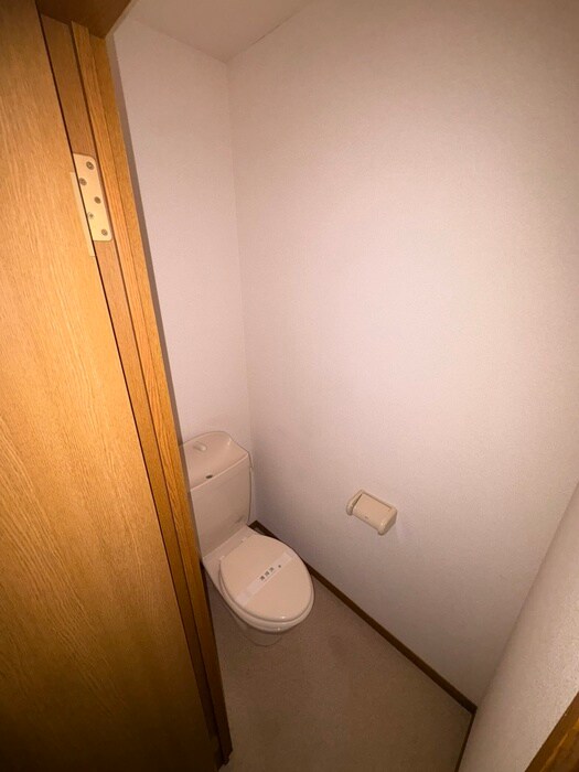 物件内観写真12　(トイレ)