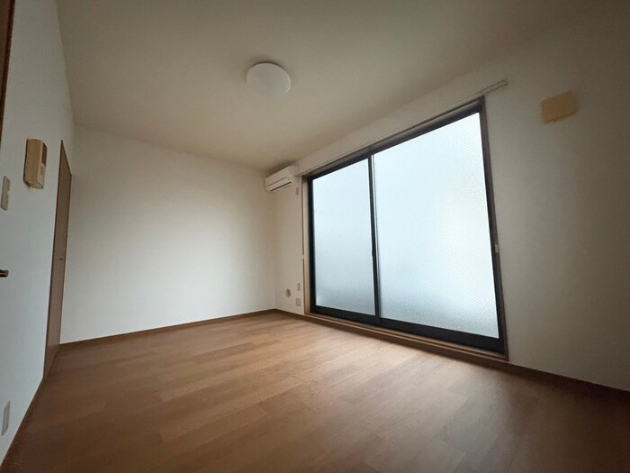 物件内観写真13　(居室)