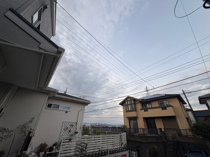 物件内観写真16　(室内からの展望)