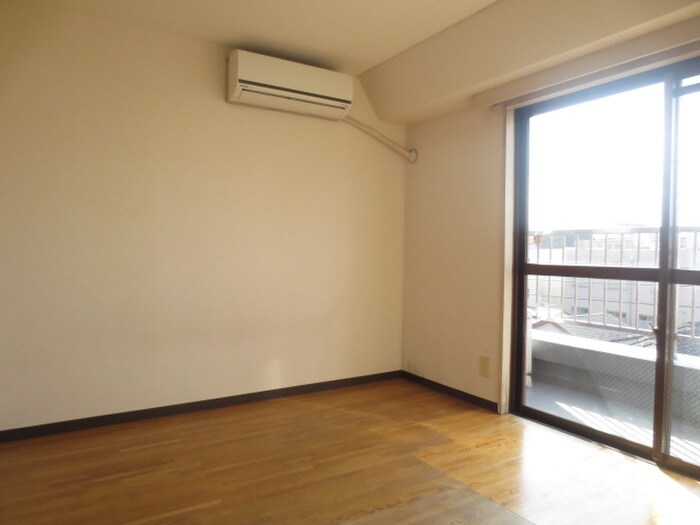 物件内観写真11　(居室)