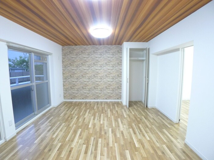 物件内観写真9　(居室)