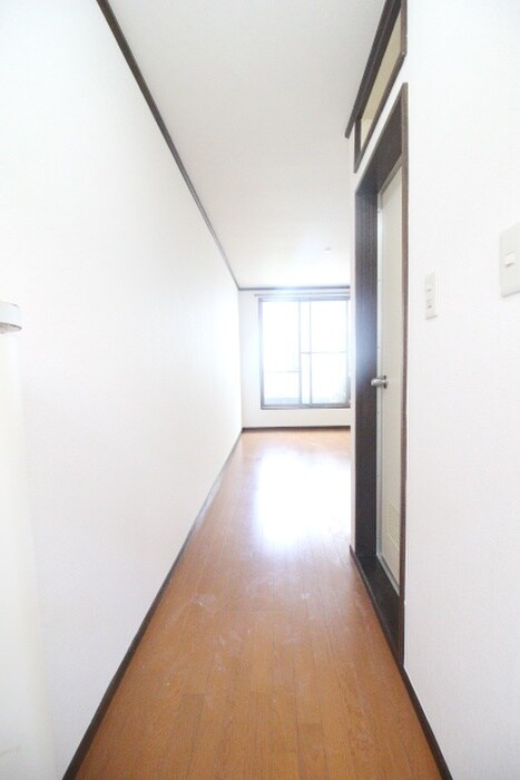 物件内観写真22　(廊下)