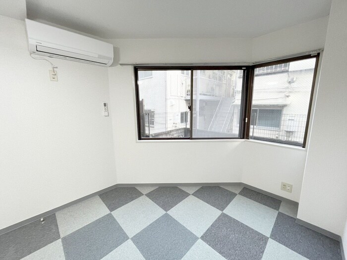 物件内観写真10　(居室)