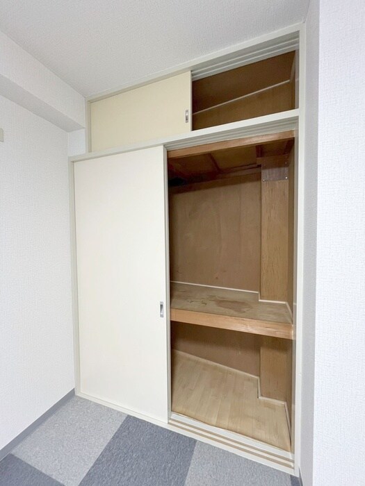 物件内観写真11　(収納)