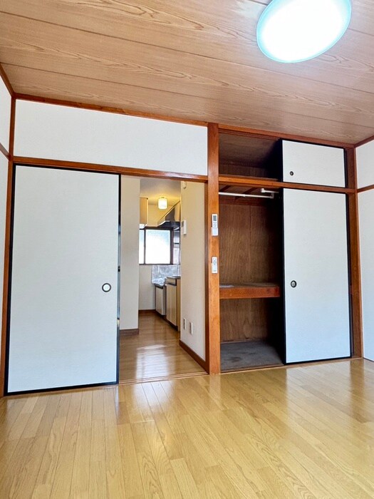 物件内観写真8　(居室)