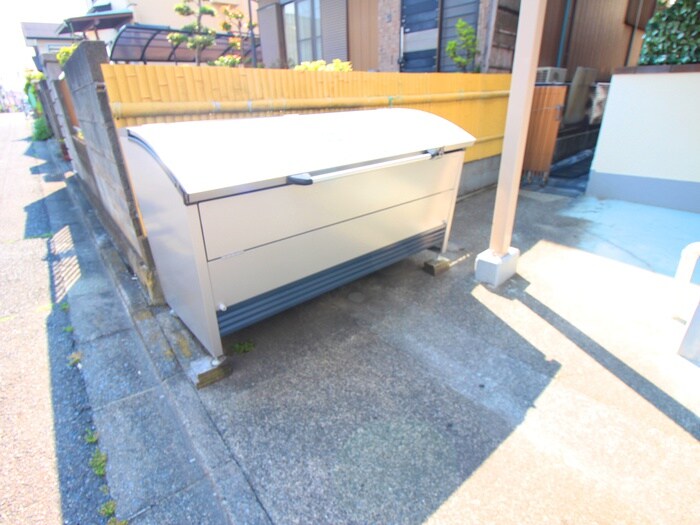 物件外観写真6　(建物設備)