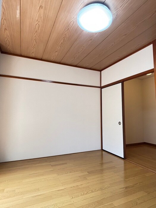 物件内観写真10　(居室)