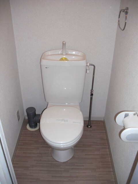 物件内観写真6　(トイレ)