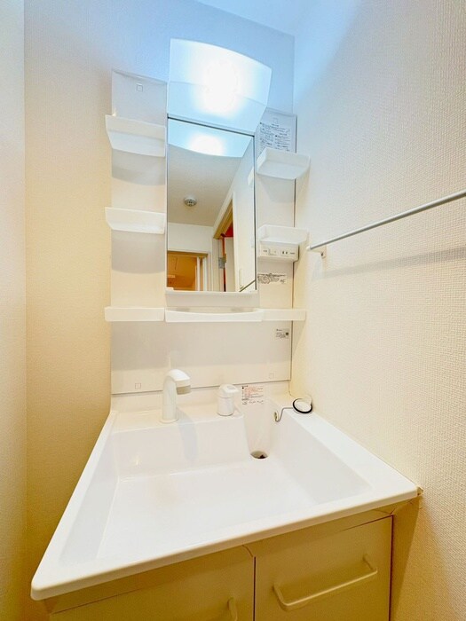 物件内観写真12　(洗面)