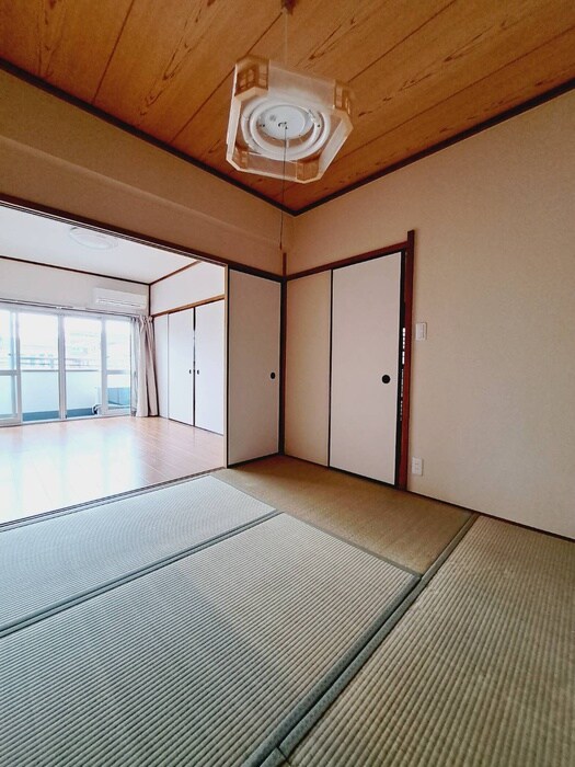 物件内観写真8　(居室)