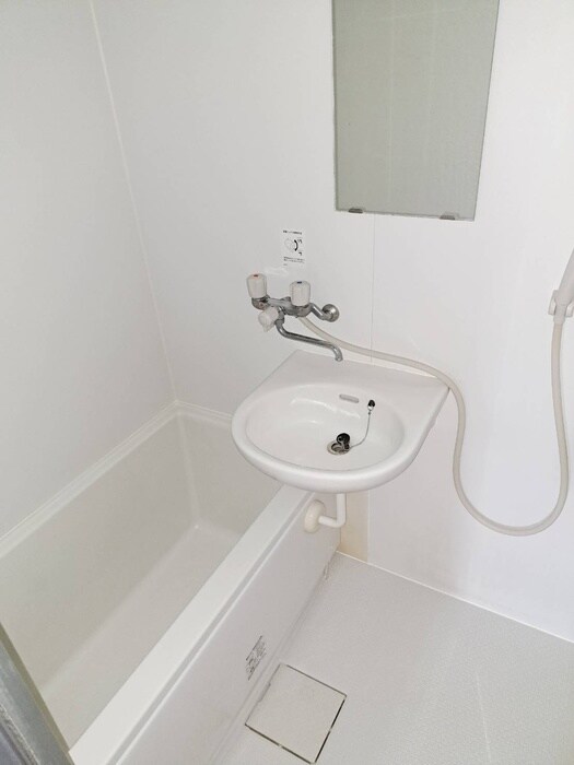 物件内観写真12　(バス／シャワールーム等)