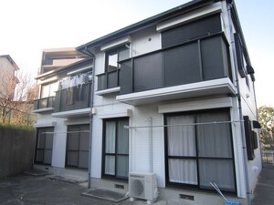 ハイツオクネ３外観写真