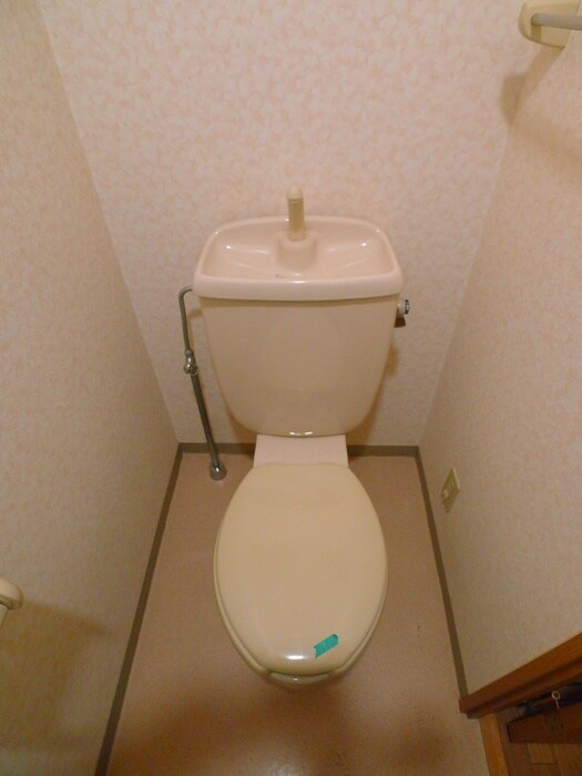 物件内観写真15　(トイレ)