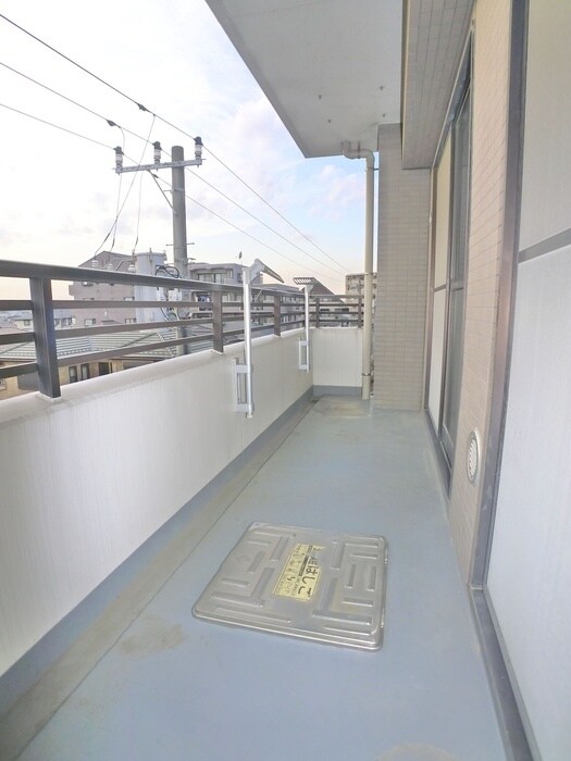 ルネス・リベルテのベランダ・バルコニー