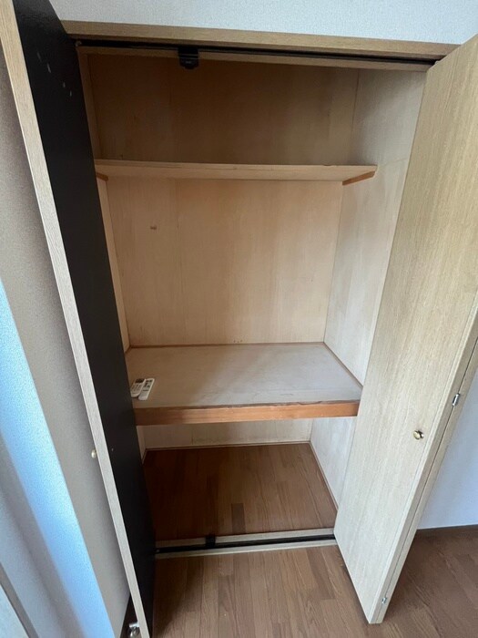 物件内観写真10　(収納)