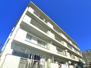 第１日東ハイツ外観写真