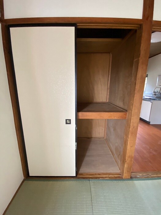 物件内観写真18　(収納)
