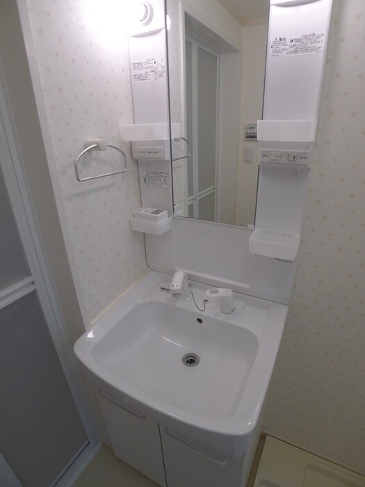 物件内観写真11　(洗面)