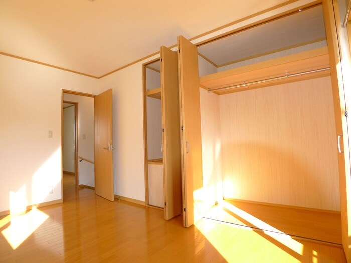 物件内観写真15　(収納)