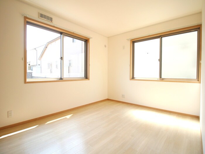 物件内観写真9　(居室)