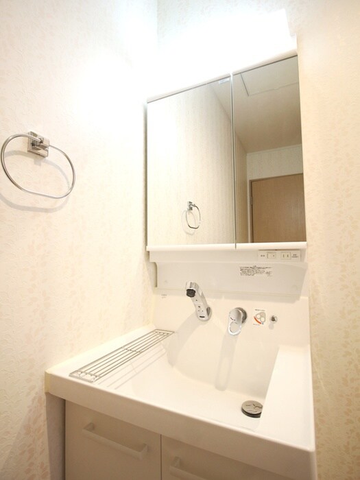 物件内観写真12　(洗面)