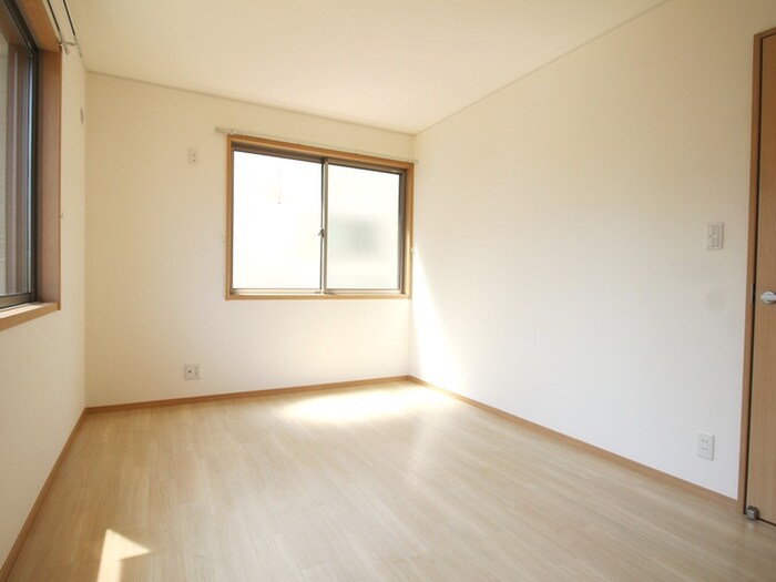 物件内観写真21　(室内からの展望)