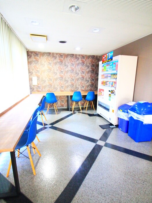 物件外観写真4　(建物設備)