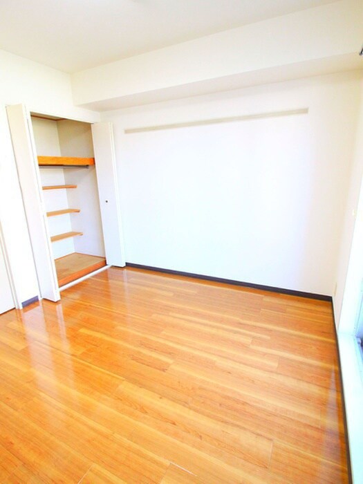 物件内観写真11　(居室)