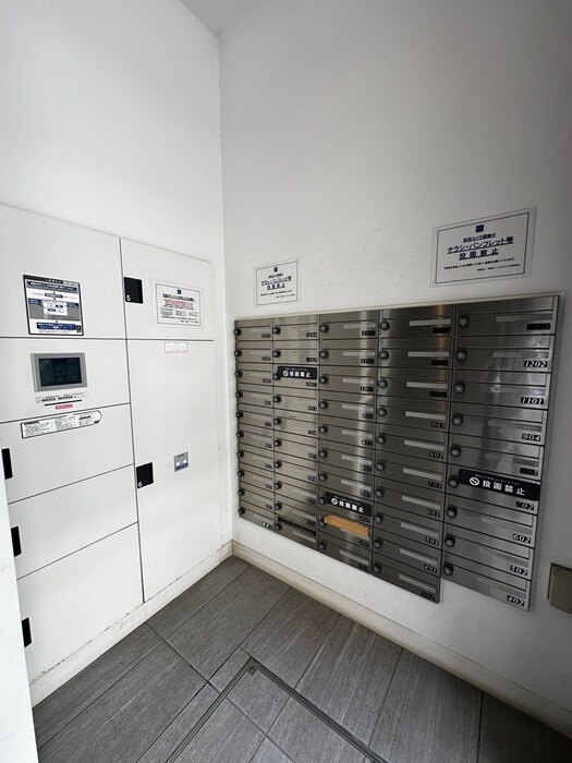 物件外観写真4　(建物設備)