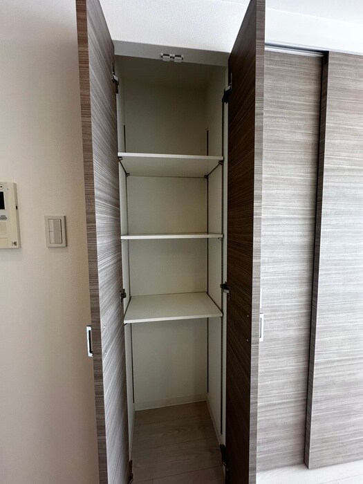物件内観写真12　(収納)