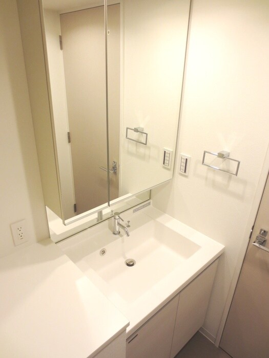 物件内観写真14　(洗面)