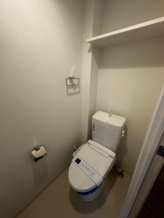 物件内観写真15　(トイレ)