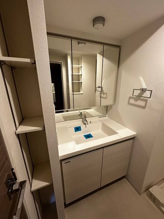 物件内観写真16　(洗面)