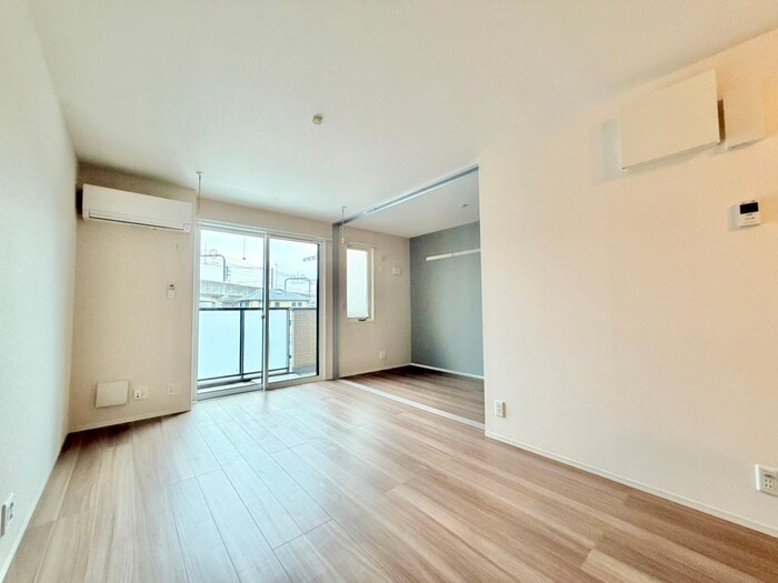 物件内観写真10　(居室)