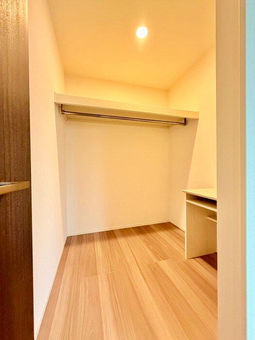 物件内観写真15　(収納)