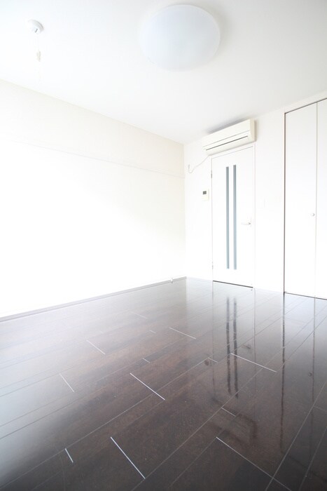 物件内観写真13　(居室)