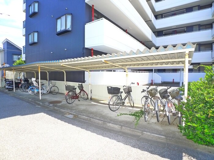 物件外観写真6　(駐輪場)