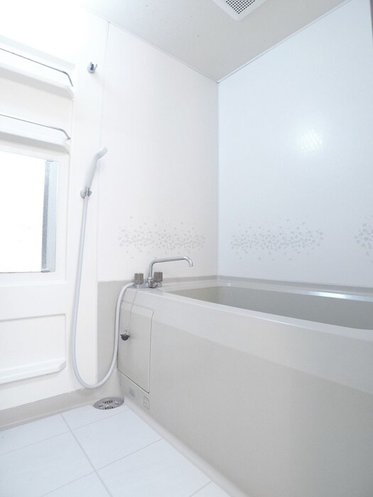 物件内観写真11　(バス／シャワールーム等)