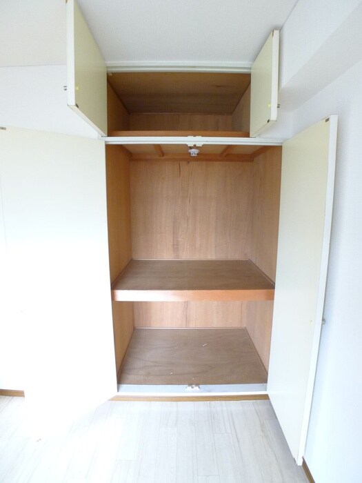 物件内観写真13　(収納)