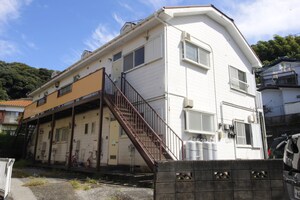 スカイハイツ衣笠汐入外観写真