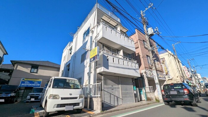 物件外観写真5　(エントランス部分)