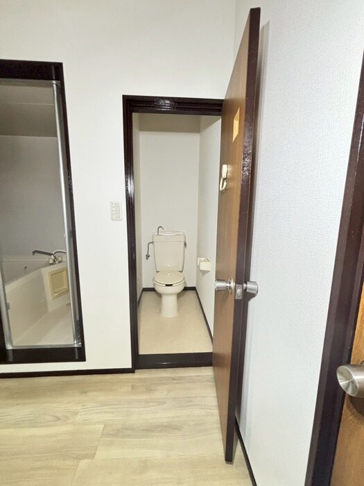 物件内観写真10　(トイレ)