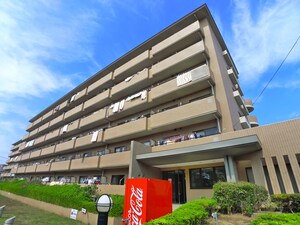 エスポワール薬園台外観写真