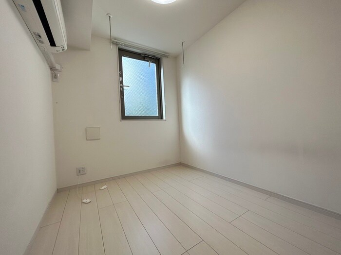 物件内観写真6　(居室)