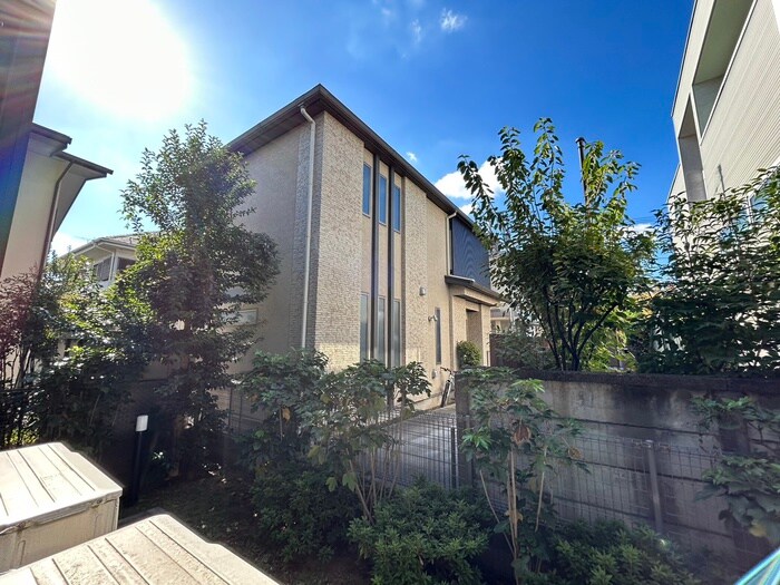 物件内観写真13　(室内からの展望)