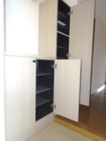 物件内観写真16　(靴箱)