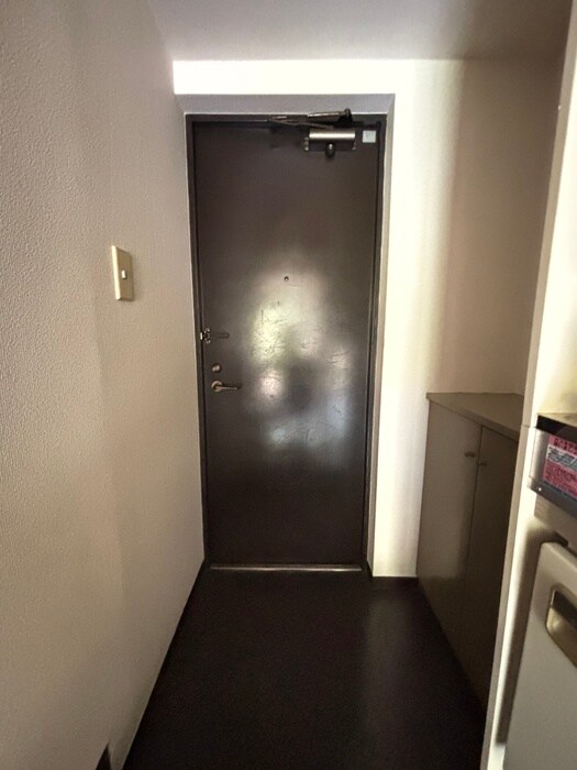 物件内観写真7　(玄関)