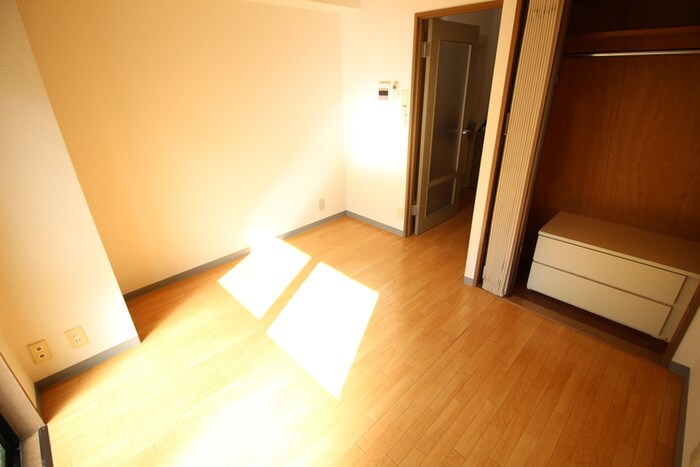 物件内観写真13　(居室)